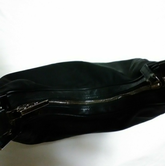 Gucci G Clasp Shoulder Bag - Picture 4 of 8